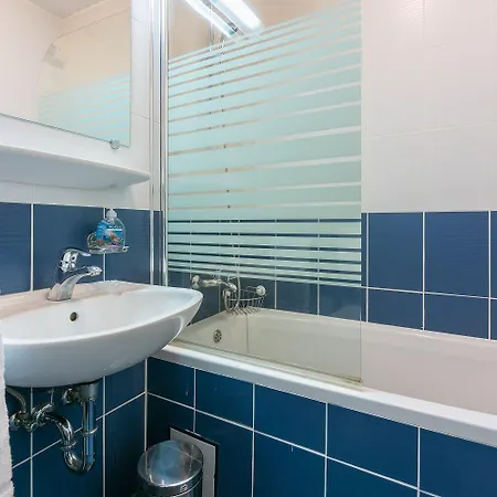 Idyllisches Mit Parkplatz, Wifi, Klima, Waschmaschine Appartement