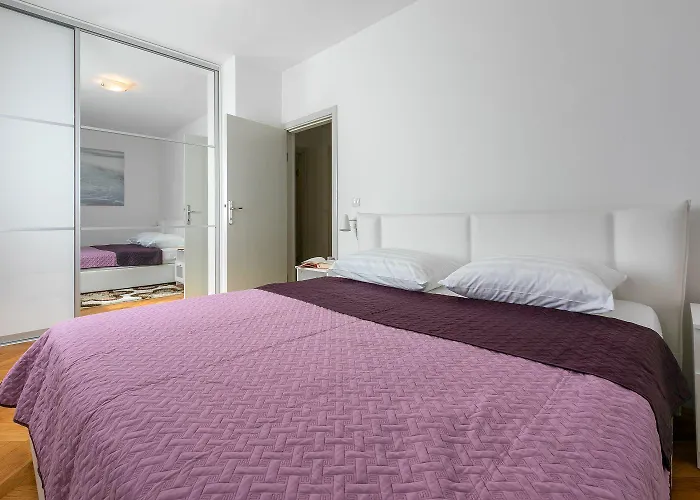 Апартаменты Idyllisches Mit Parkplatz, Wifi, Klima, Waschmaschine