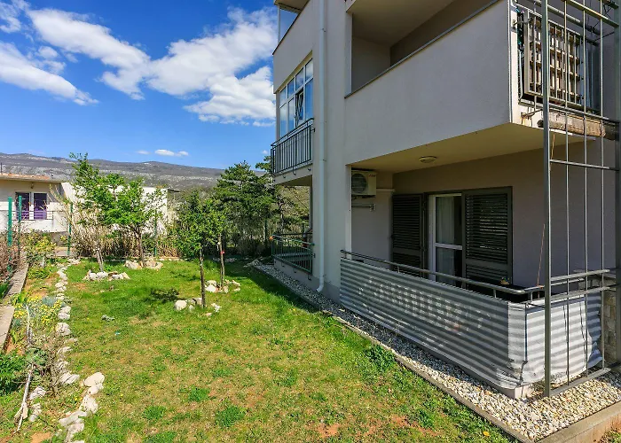 Idyllisches Mit Parkplatz, Wifi, Klima, Waschmaschine Crikvenica